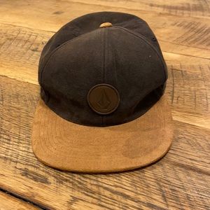 Volcom Leather Quarter Snap Back.